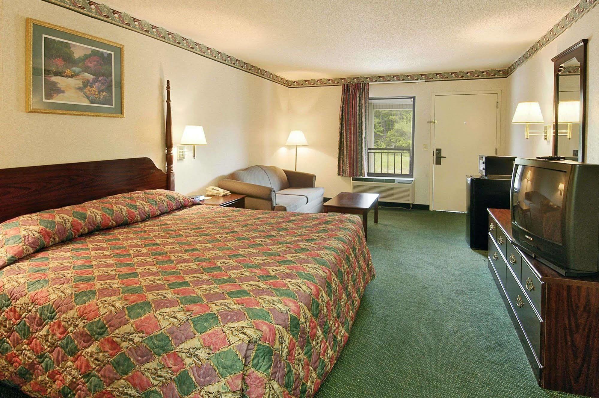 Executive Inn By Oyo Ridgeway I-77 Bagian luar foto